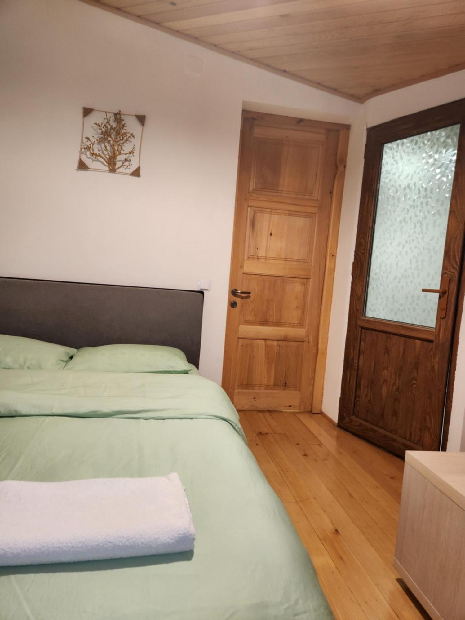 Sanli Hotel Mestia Eksteriør billede