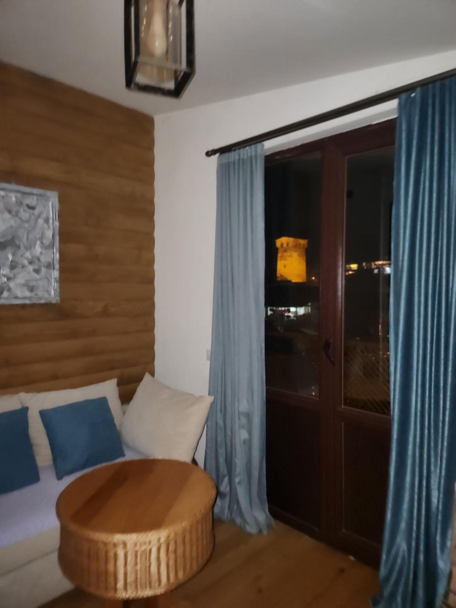 Sanli Hotel Mestia Eksteriør billede